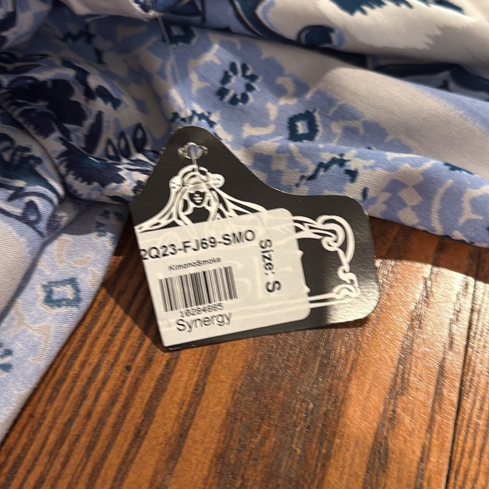 Angie Blue and Gray Patterned Kimono - Picture 4 of 4